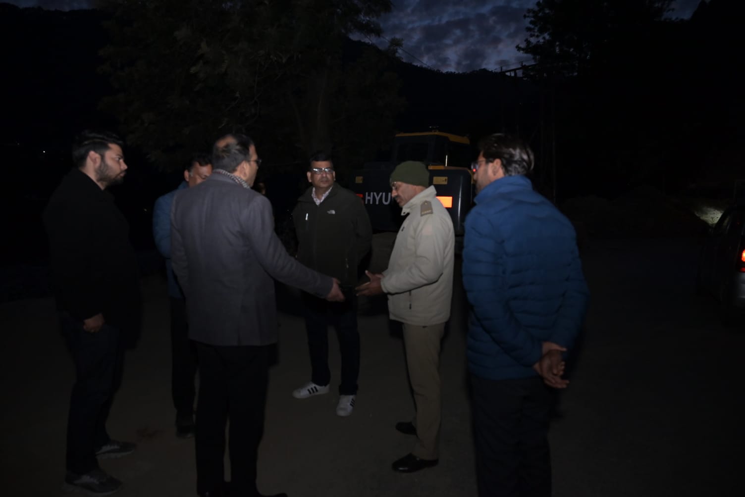 🚨 चारधाम यात्रा 2026 पर प्रशासन अलर्ट: उत्तरकाशी DM प्रशांत आर्य का ‘एक्शन प्लान’, कंट्रोल रूम से भूस्खलन जोन तक ताबड़तोड़ निरीक्षण