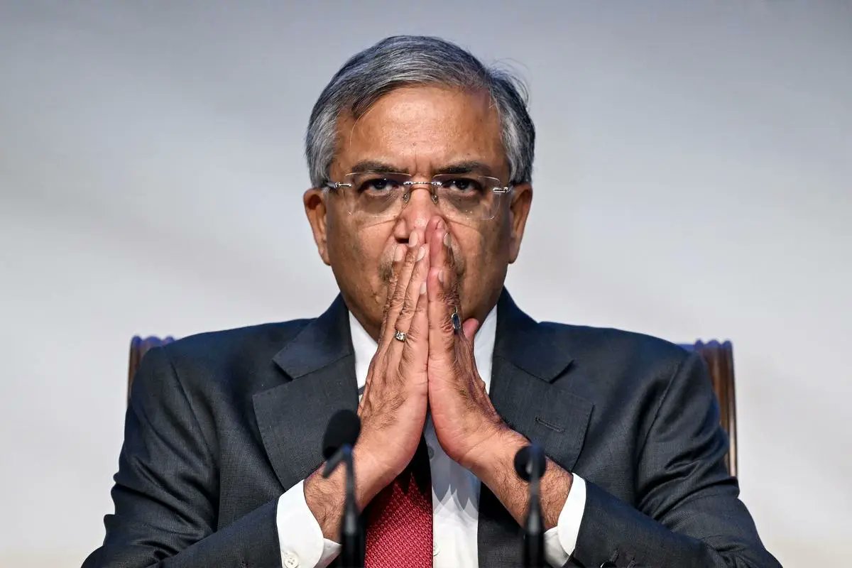 HISTORIC: CEC हटाने के नोटिस पर 193 सांसदों का समर्थन, विपक्ष ने पार की पहली बाधा